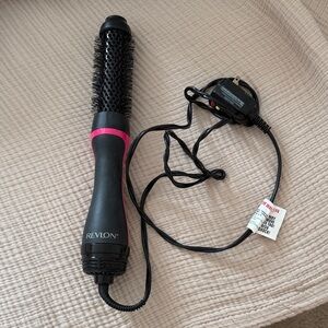 Revlon Round Brush Dryer & Styler - Red and Black